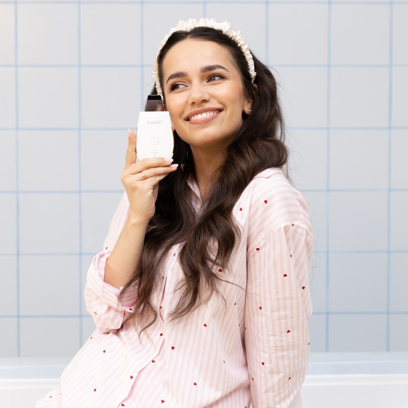 INNOGIO ΣΥΣΚΕΥΗ ΚΑΘΑΡΙΣΜΟΥ ΠΡΟΣΩΠΟΥ ΜΕ ΥΠΕΡΗΧΟΥΣ ΚΑΙ EMS GIOPERFECT