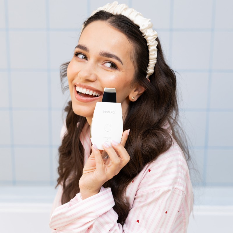 INNOGIO ΣΥΣΚΕΥΗ ΚΑΘΑΡΙΣΜΟΥ ΠΡΟΣΩΠΟΥ ΜΕ ΥΠΕΡΗΧΟΥΣ ΚΑΙ EMS GIOPERFECT